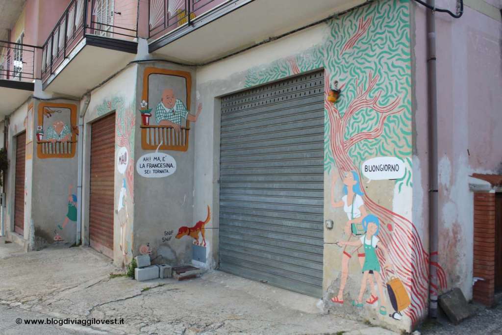 Murales nel paese di Piano Vetrale - Blog di viaggi