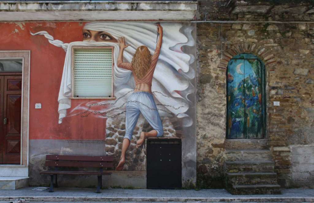 Il Borgo dei colori a Piano Vetrale - Blog di viaggi