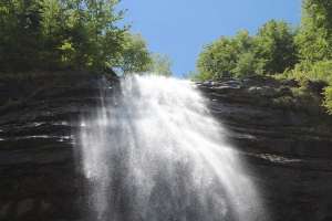 Scopri di più sull'articolo Trekking in Abruzzo: cascata della Morricana