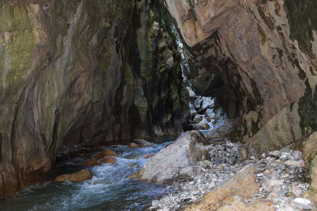 Nel canyon delle Gole del Sammaro - Blog di viaggi