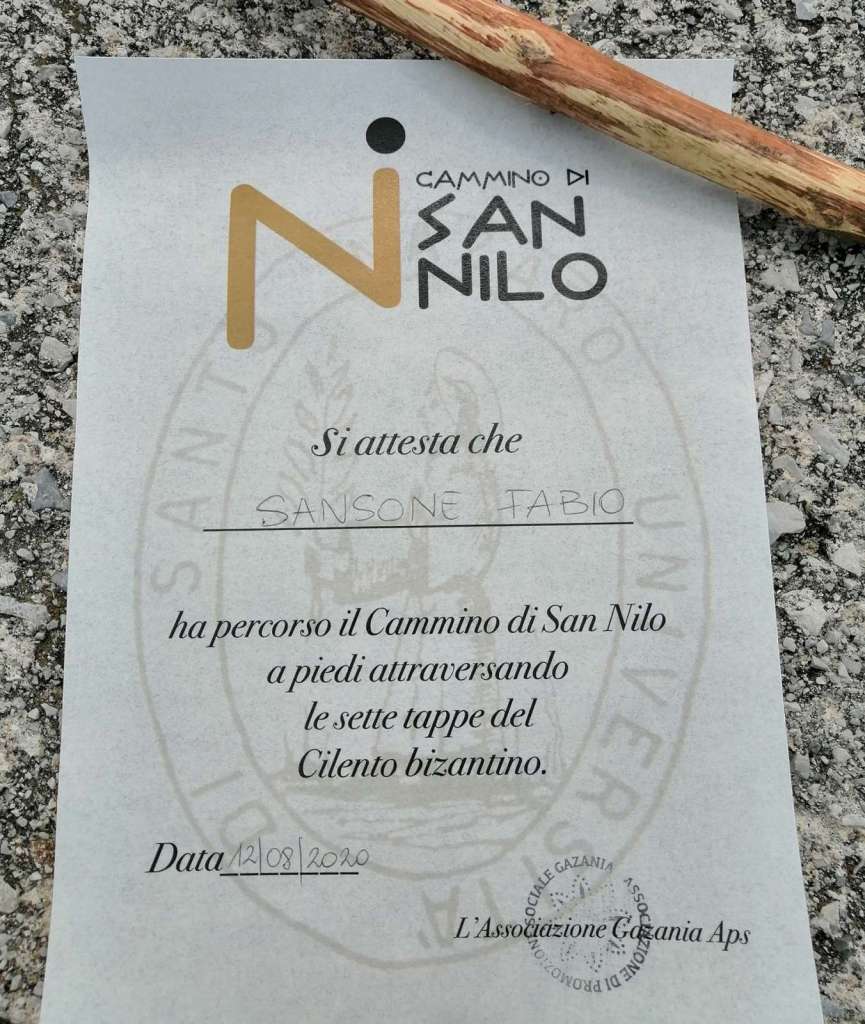 La pergamena finale all'arrivo del Cammino di San Nilo nel Cilento - Blog di viaggi