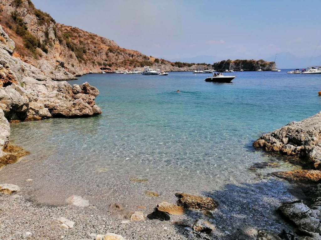 La spiaggia di Porto Infreschi a Marina di Camerota - Blog di viaggi