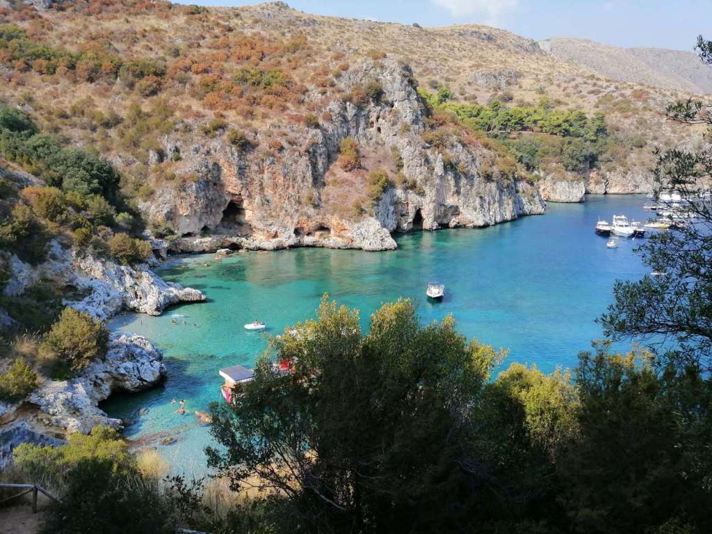 Escursione di trekking alla Baia Porto Infreschi di Marina di Camerota - Blog di viaggi