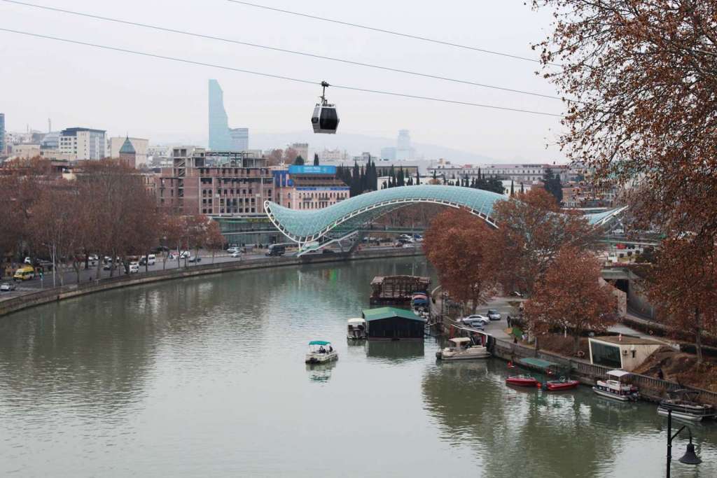 La moderna architettura di Tbilisi in Georgia - blog di viaggi