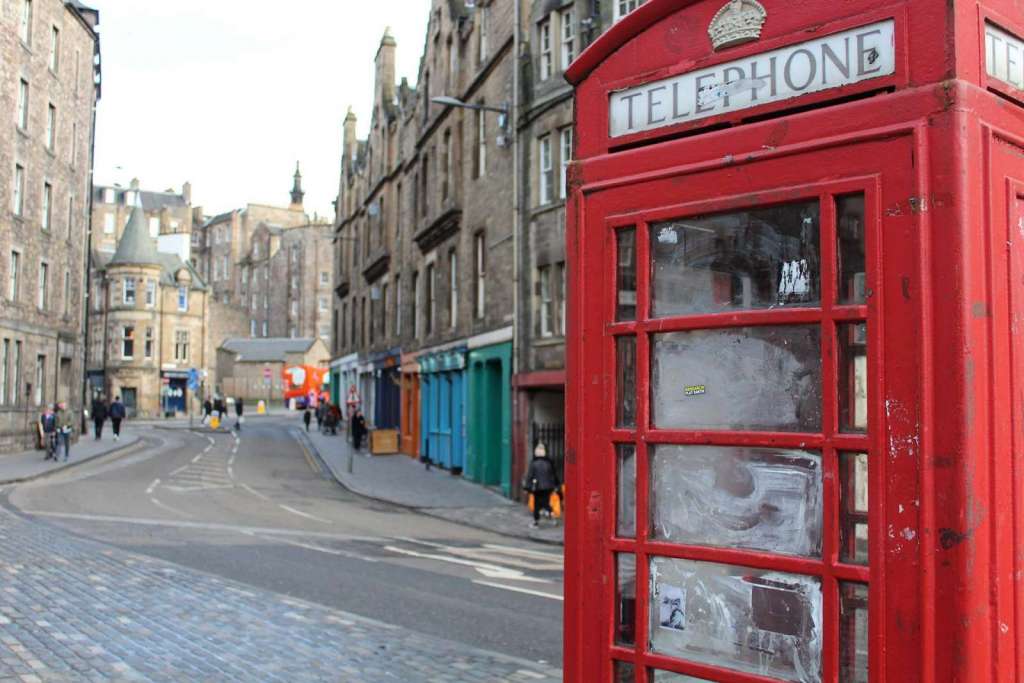Le cabine telefoniche del Regno Unito ad Edimburgo - blog di viaggi