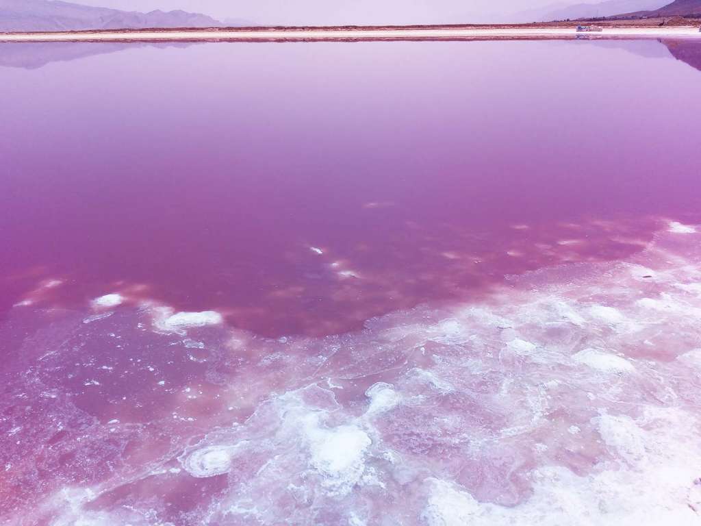 Il lago di sale rosa Maharlu vicino Shiraz - blog di viaggi 