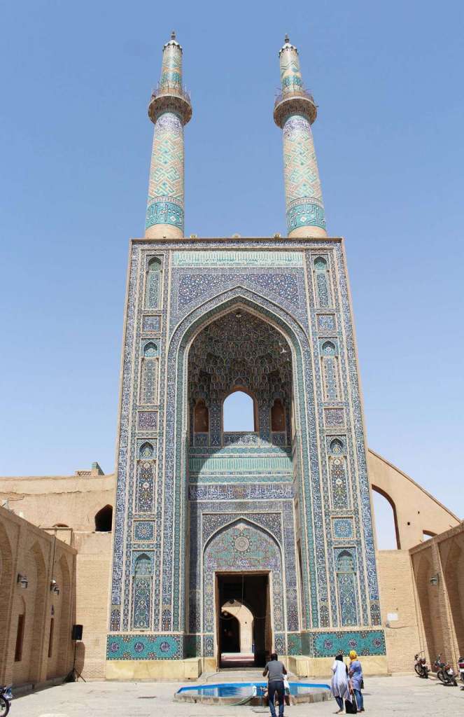 Arte islamica nella moschea del Venerdì a Yazd in Iran - blog di viaggi