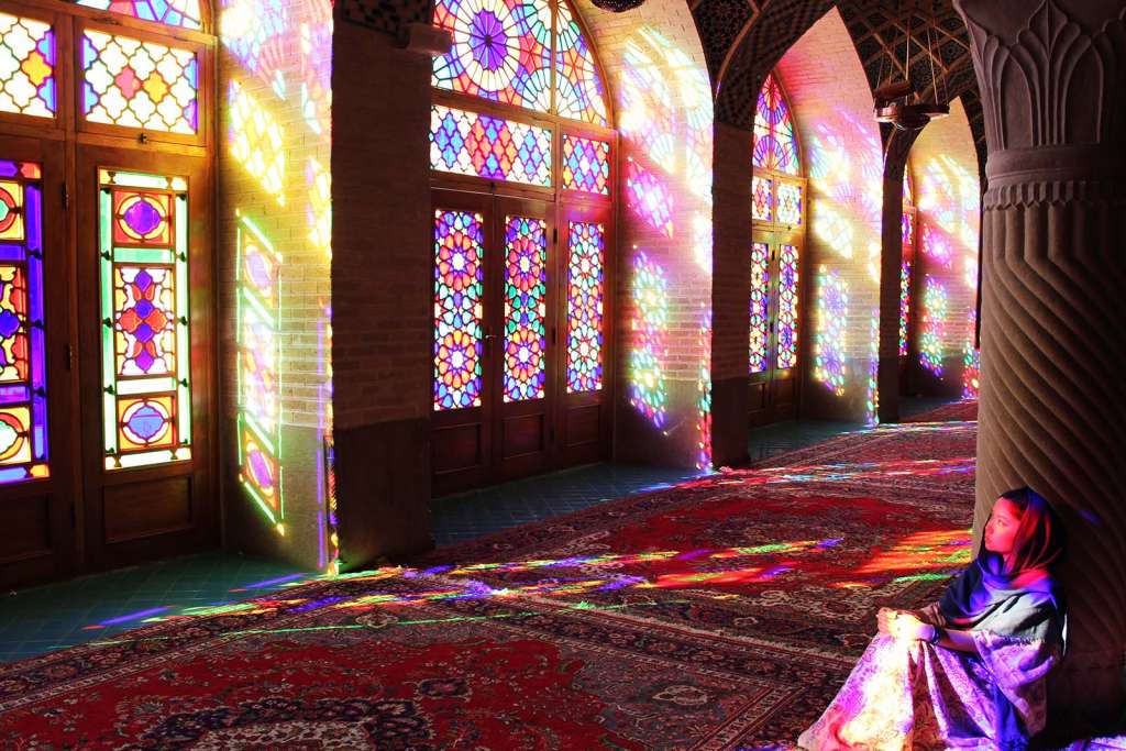 Vedere i riflessi della Pink Mosque a Shiraz - Blog di viaggi