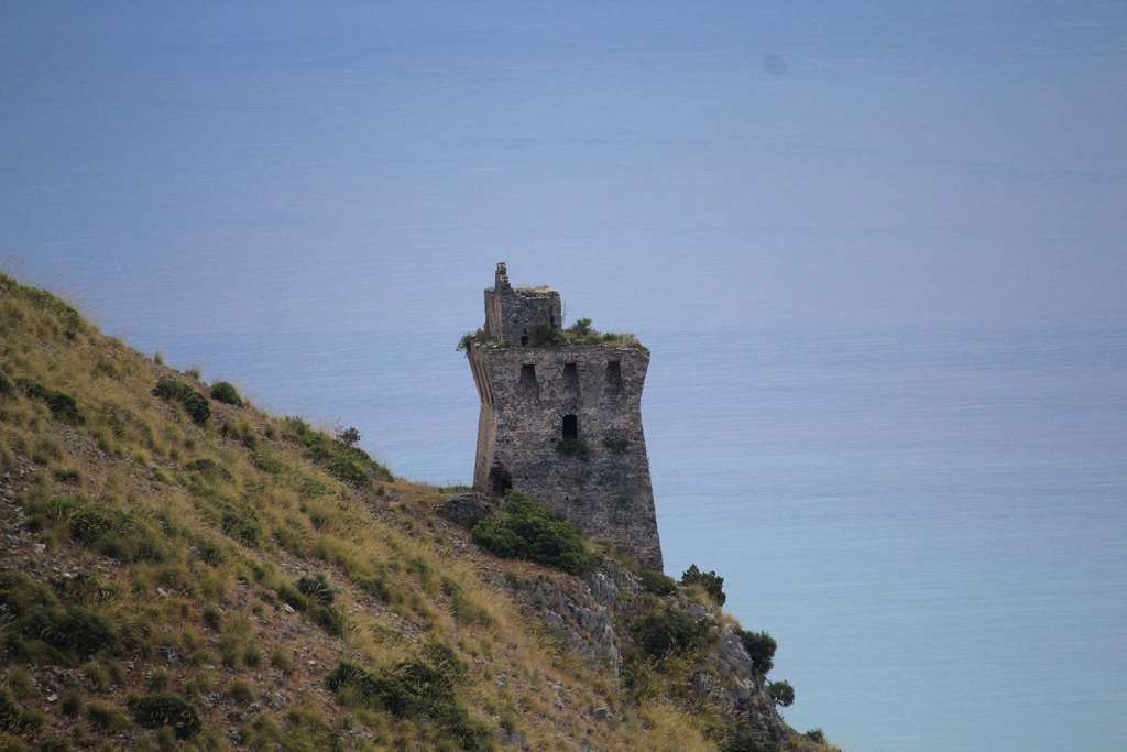 Il sentiero del Trarro dal Pianoro di Ciolandrea - blog di viaggi