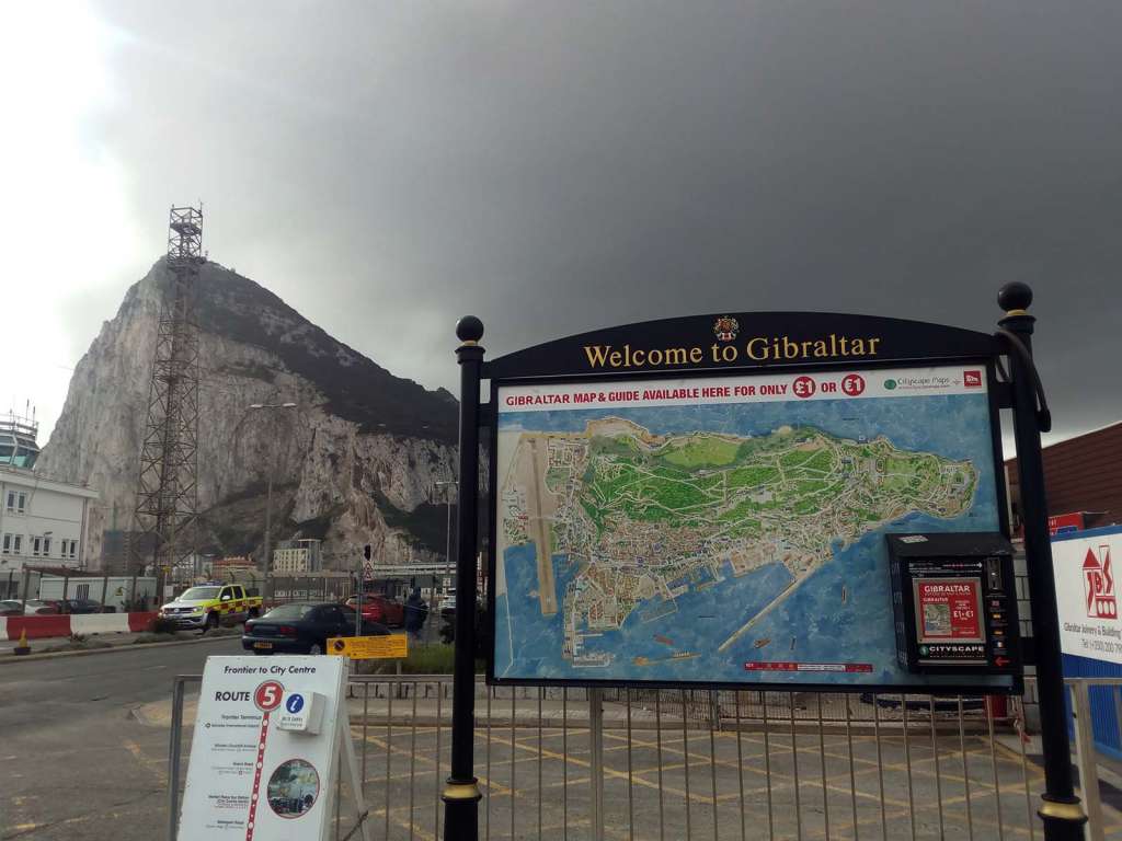 Entrare nel territorio del Regno Unito  di Gibilterra - blog di viaggi