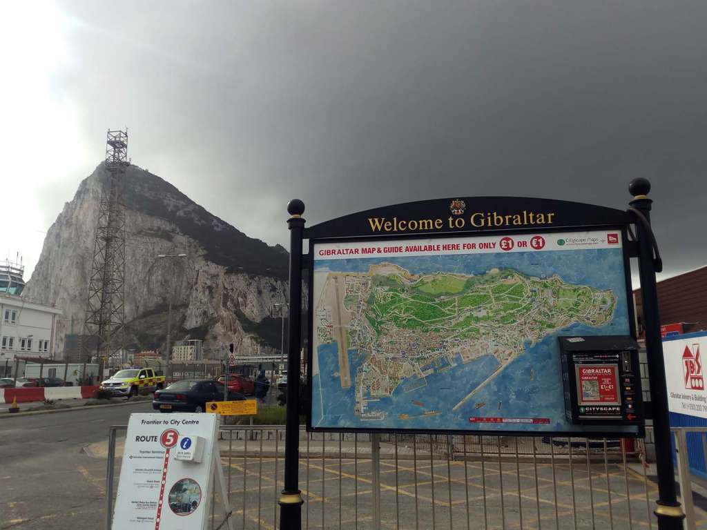 Entrare nel territorio del Regno Unito di Gibilterra - blog di viaggi