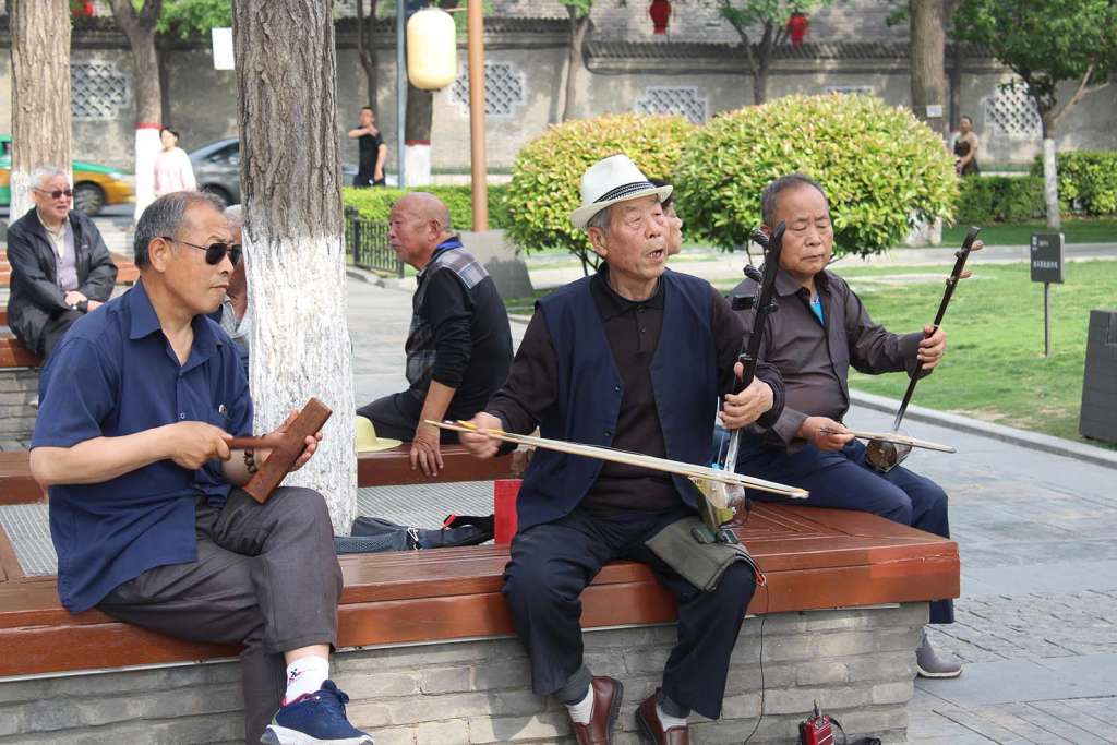 La popolazione cinese suona per le strade di Xi'An - blog di viaggi