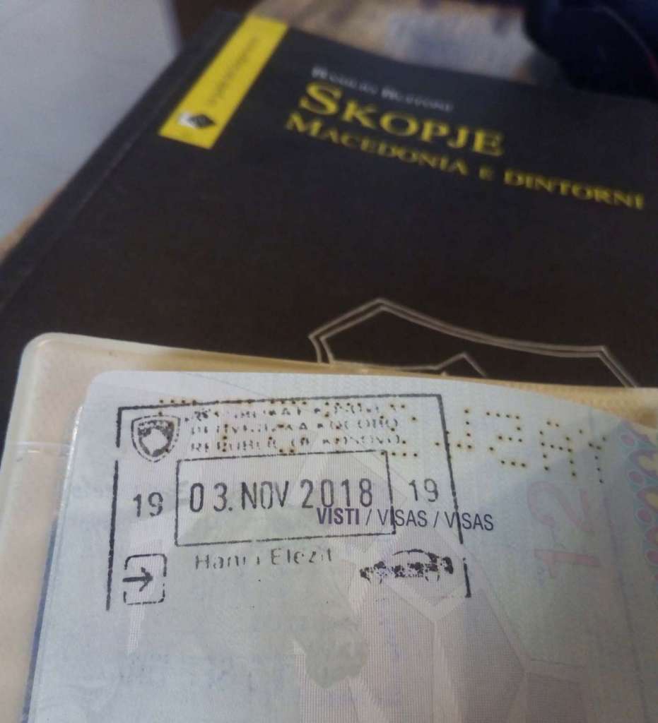 Il timbro di ingresso nel Kosovo sul passaporto italiano - blog di viaggi