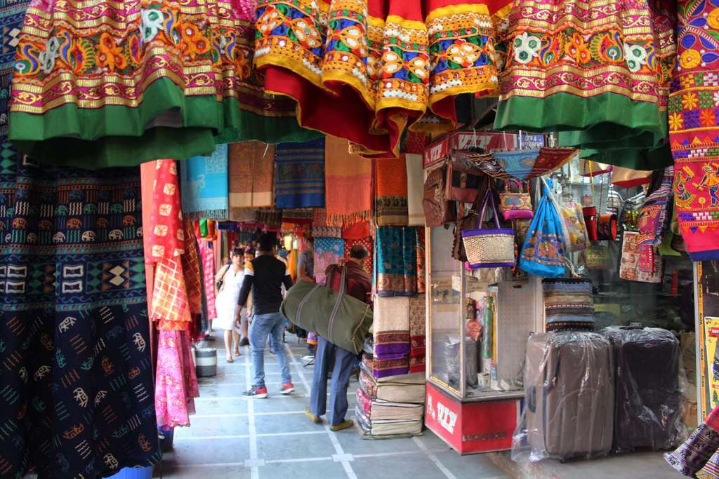 I colori nel mercato di Jaipur - blog di viaggi