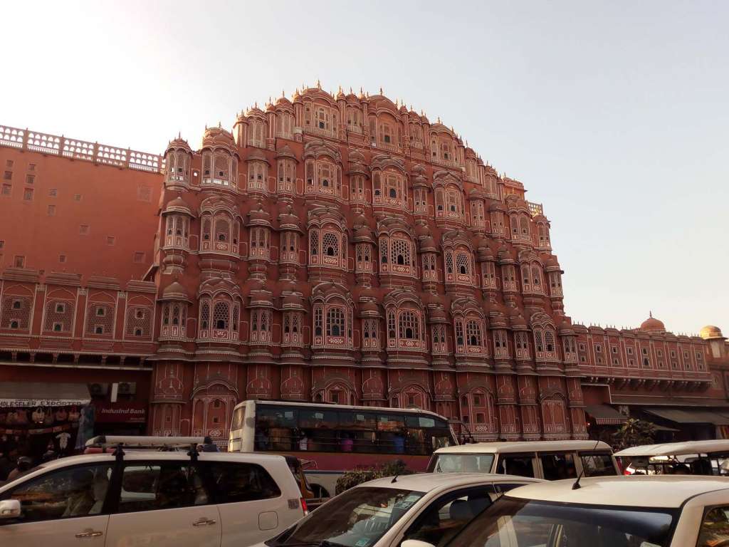 Il palazzo del vento Hawa Mahal a Jaipur in India - blog di viaggi