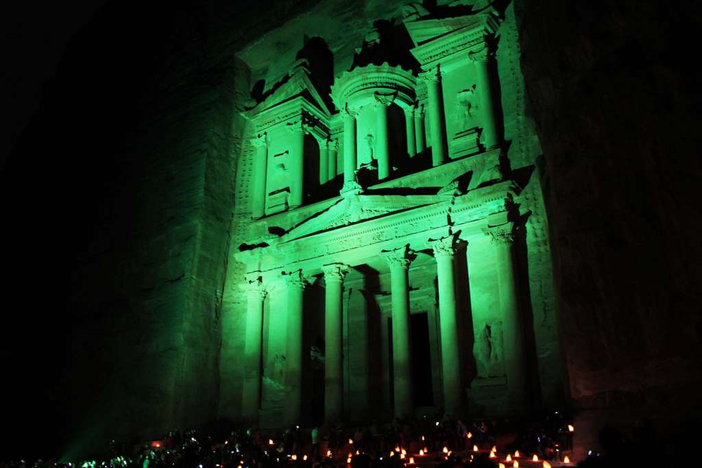 Il sito archeologico di Petra illuminato - blog di viaggi
