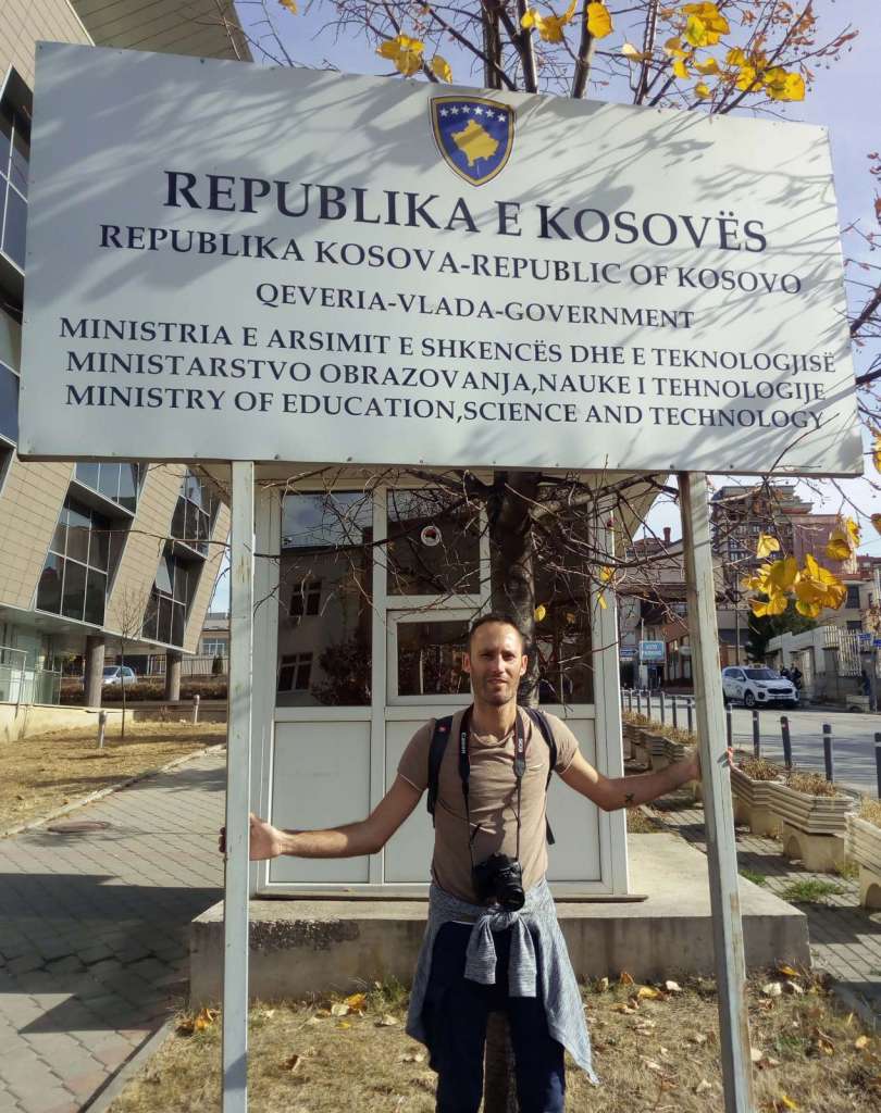 Fabio Sansone in viaggio a Pristina nella repubblica del Kosovo - blog di viaggi