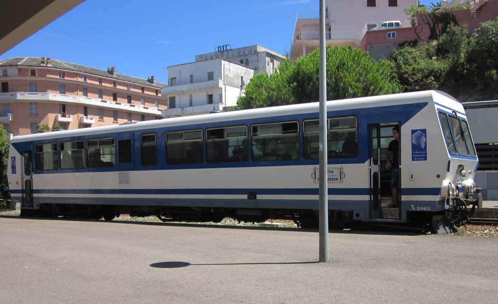 Il treno da Bastia a Calvi per raggiungere la prima tappa del GR20 -blog di viaggi