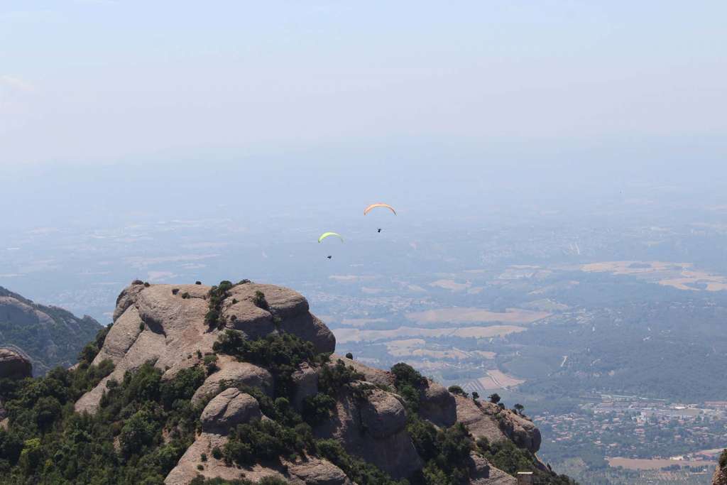 Il parapendio sul Montserrat vicino Barcellona - blog di viaggi