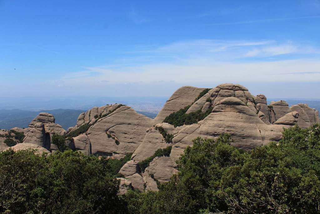 gli scorci del Montserrat in catalogna durante il trekking - blog di viaggi