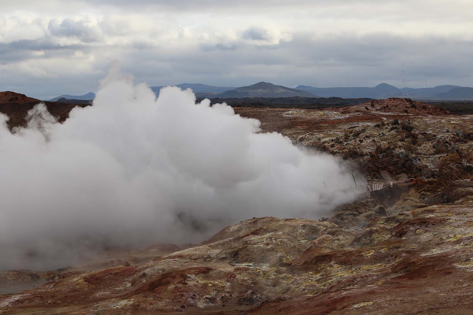 Area geotermale di Gunnuhver in Islanda - blog di viaggi