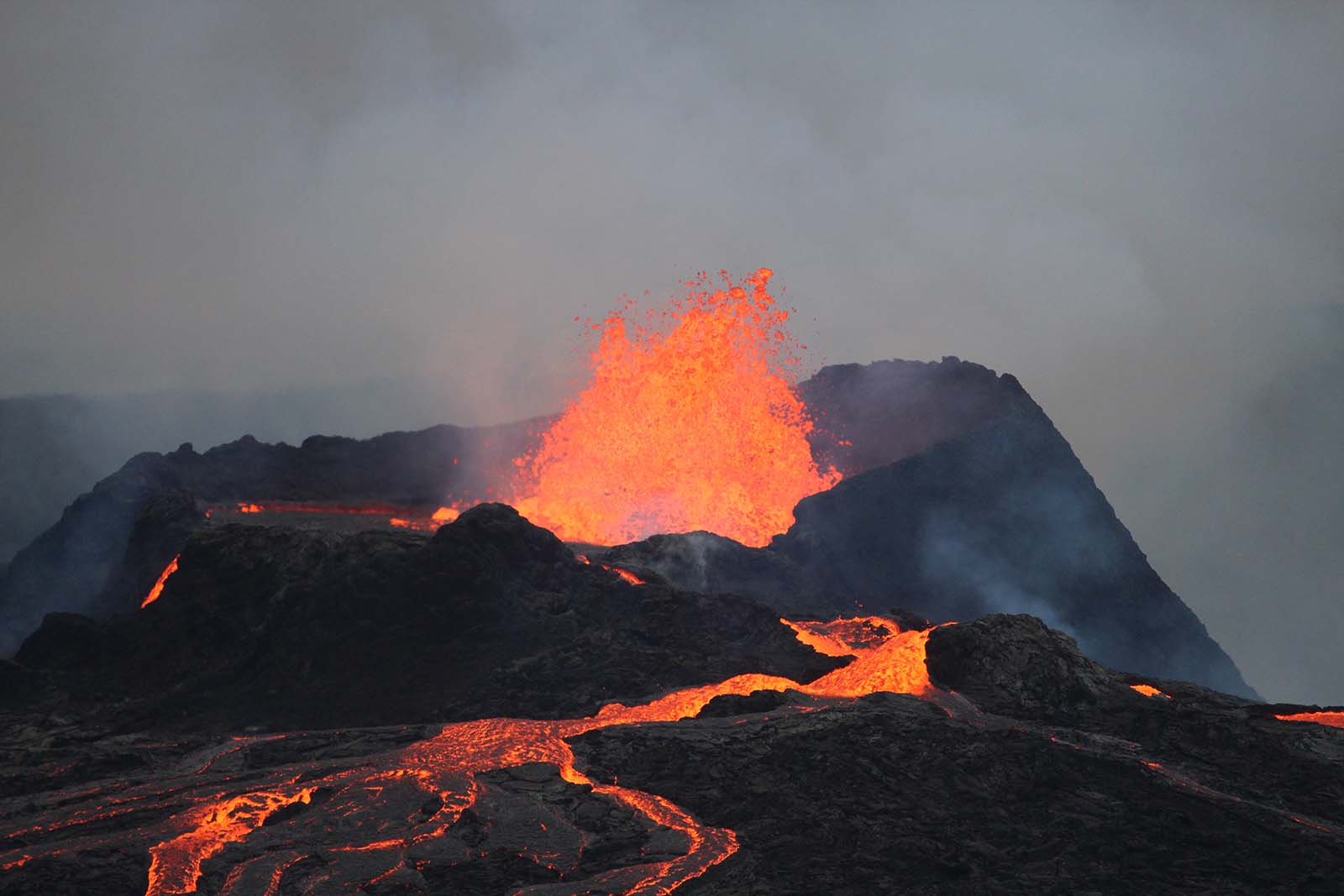 L'eruzione del vulcano Fagradalsfjall in Islanda - blog di viaggi