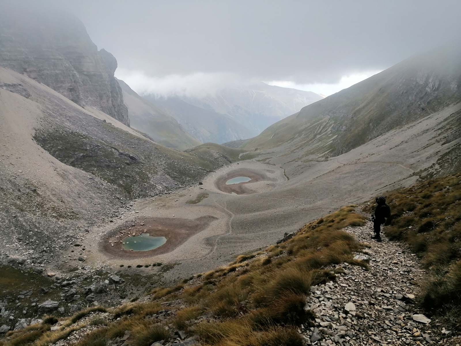 Come raggiungere il lago di Pilato da Forca di Presta sui monti sibillini - blog di viaggi