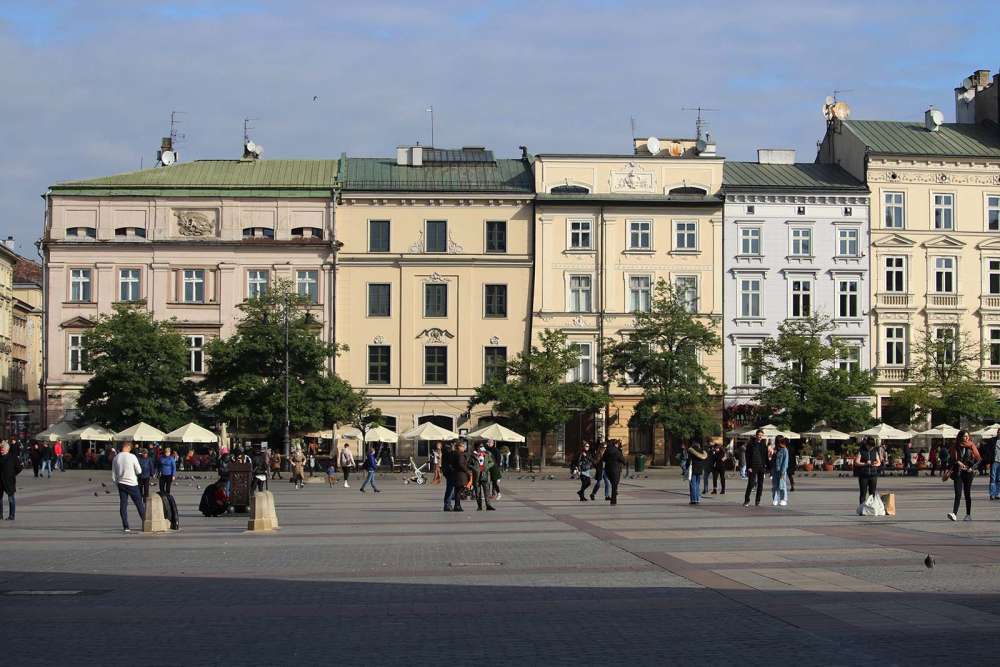 Uno scorcio dello stile architettonico sulla piazza Rinek di Cracovia - blog di viaggi