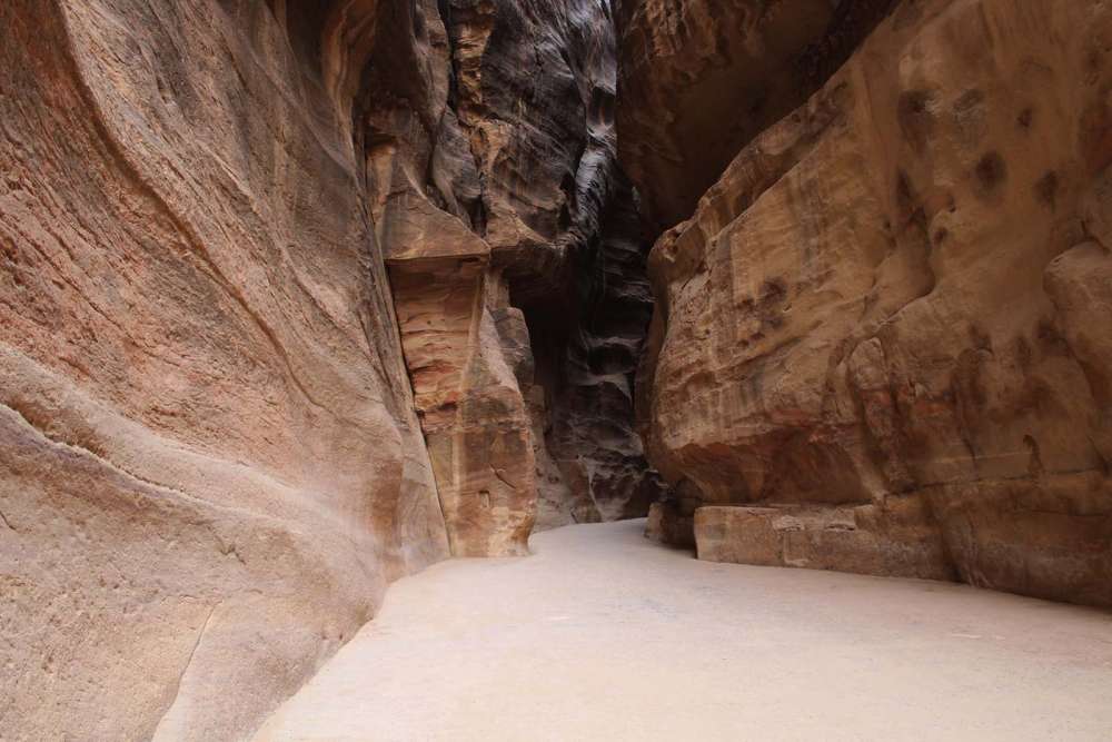 Il percorso nel Siq che dal visitor center raggiunge Petra - blog di viaggi