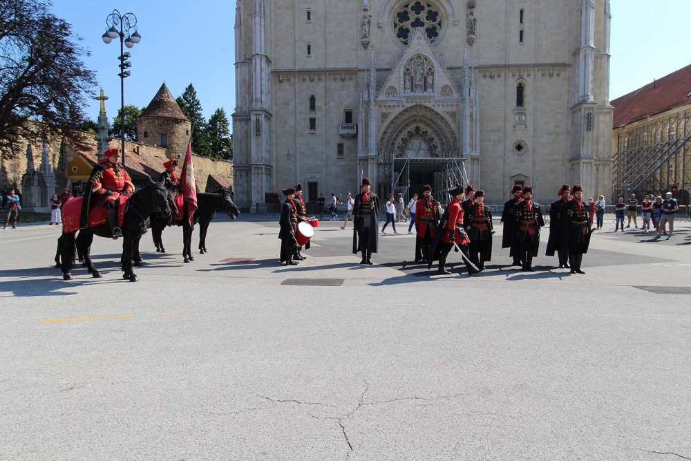 Assistere al cambio della guardia a Zagabria nei mesi da aprile a settembre - blog di viaggi