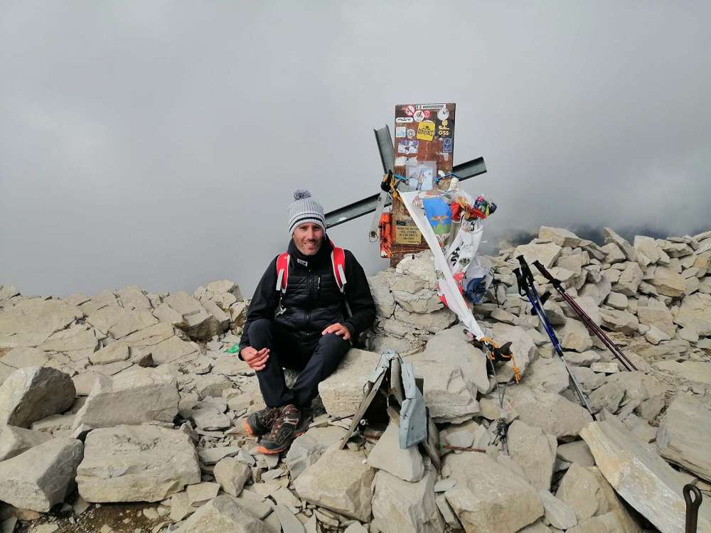 Fabio Sansone sulla cima del Monte Vettore - blog di viaggi