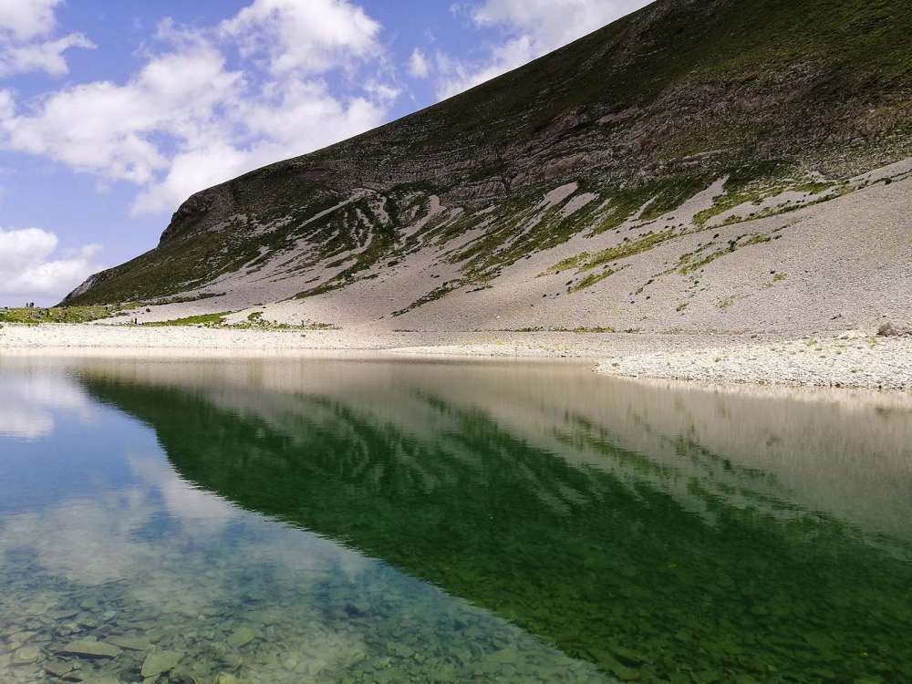 giochi di luce e riflessi sul lago di Pilato - blog di viaggi
