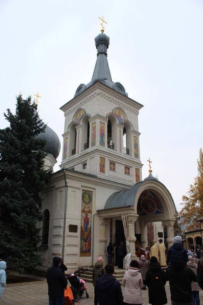 Biserica di San Dumitru per assistere alla celebrazione religiosa a Chisinau - blog di viaggi