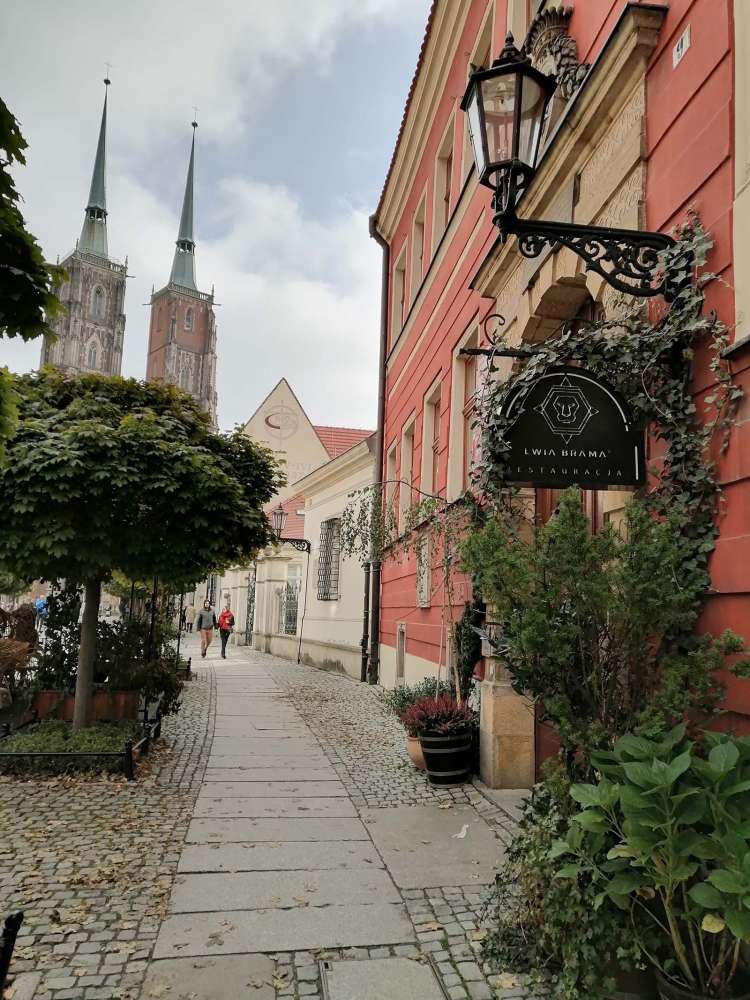 visitare l'isola della cattedrale ed assistere all'accensione dei lampioni a gas a Breslavia - blog di viaggi