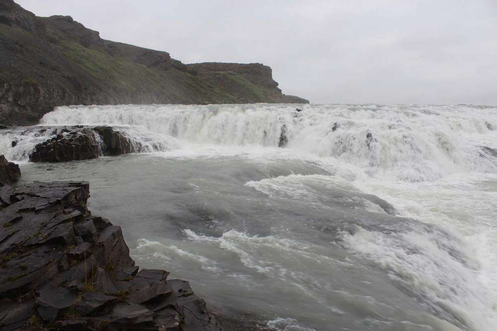 la cascata dal doppio salto di Gullfoss in islanda - blog di viaggi