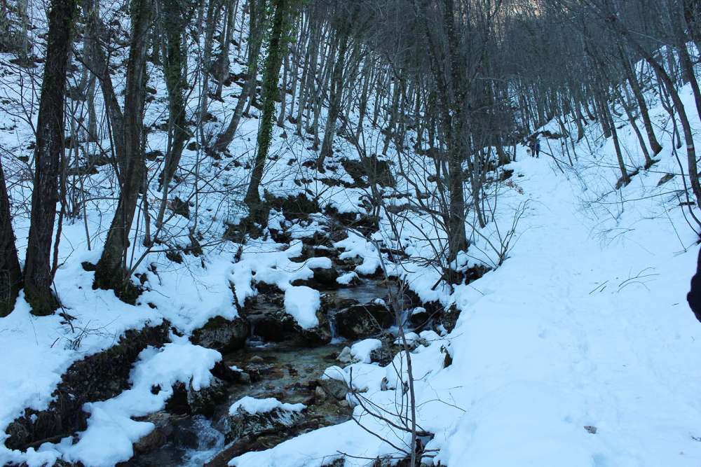 il sentiero per raggiungere la cascata di San Giovanni in Abruzzo - blog di viaggi
