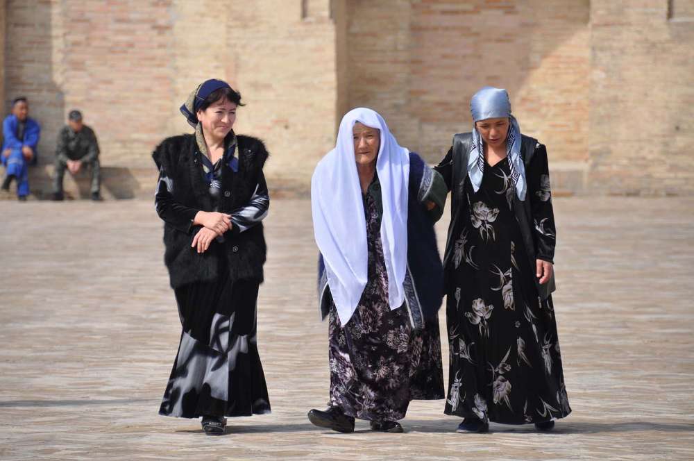 i vestiti della tradizione uzbeka - blog di viaggi