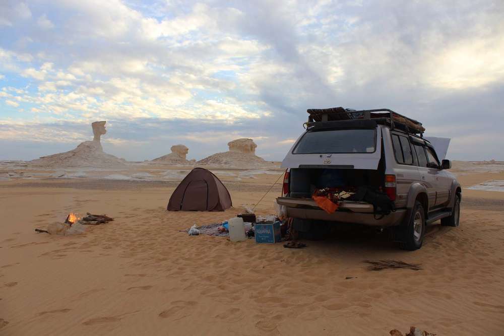 dormire in tenda nel deserto bianco in Egitto - blog di viaggi