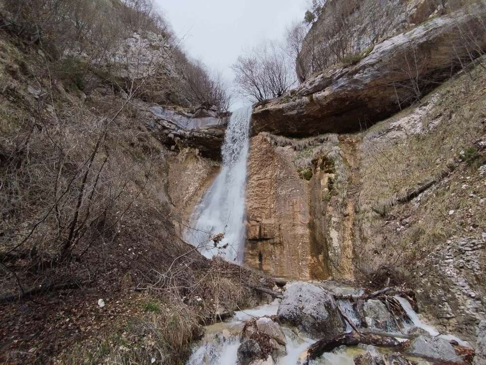 trekking alla cascata Fragariusse da Pennapiedimonte - blog di viaggi
