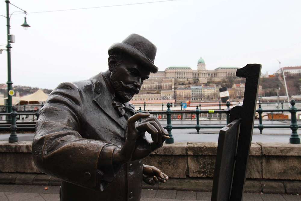 Scoprire le statue di Budapest installate in ogni angolo della città - blog di viaggi