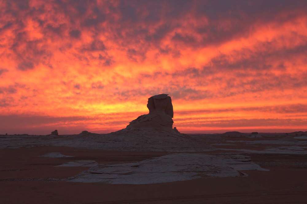 assistere ad un tramonto nel deserto bianco d'Egitto - blog di viaggi