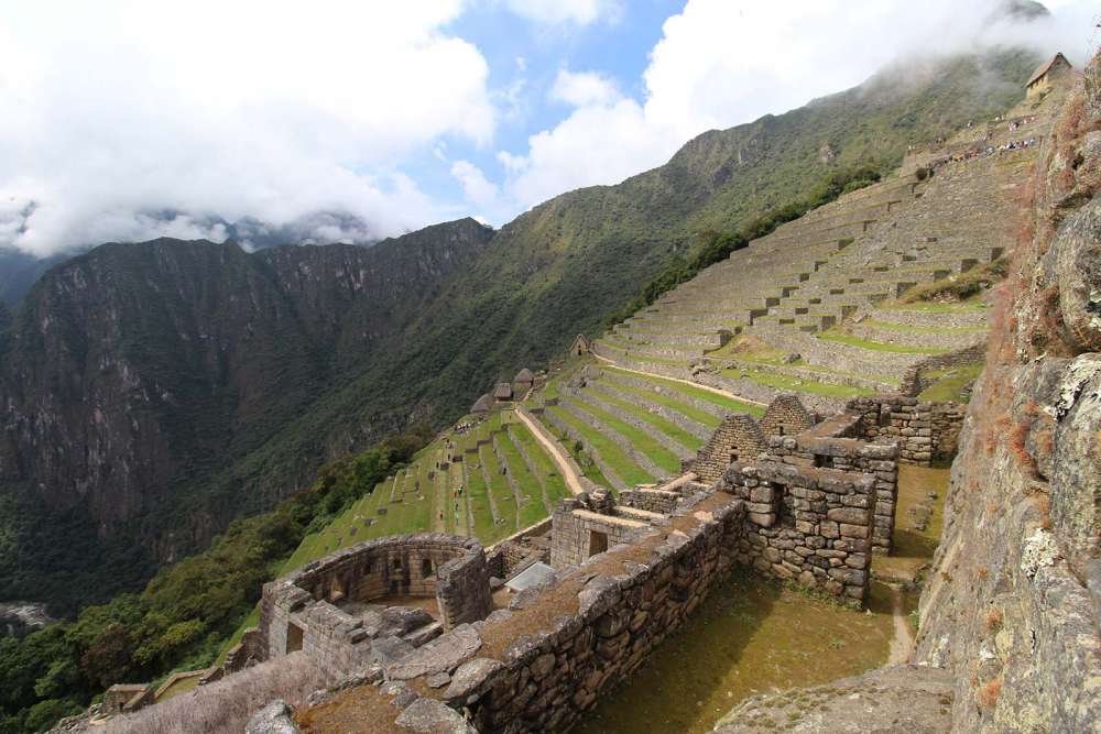 i terrazzamenti degli antichi Inca nel sito di Machu Picchu in Perù - blog di viaggi