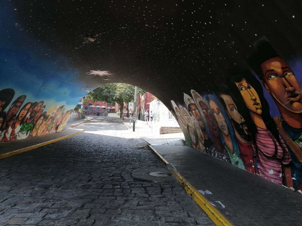 murales tunnel nel quartiere Barranco a Lima - blog di viaggi