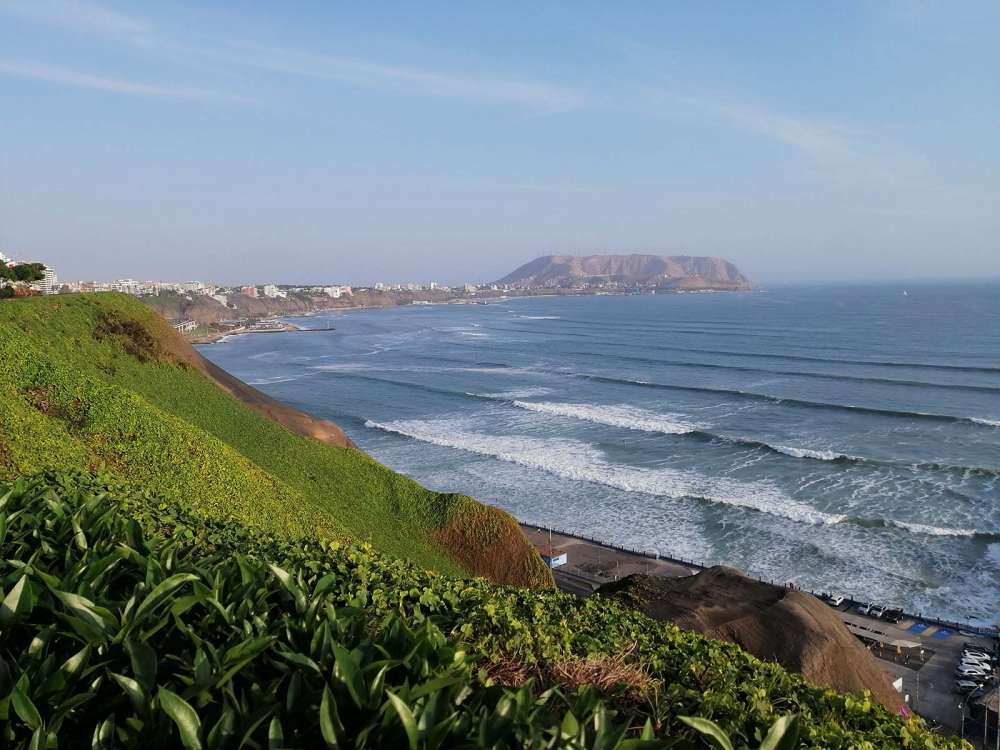 panorama dal quartiere Miraflores a Lima con vista sull'oceano Pacifico - blog di viaggi