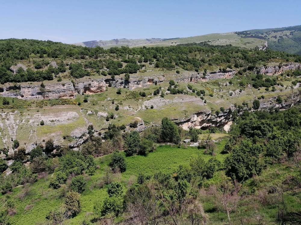 Scopri di più sull'articolo Trekking ad anello nella Valle Giumentina