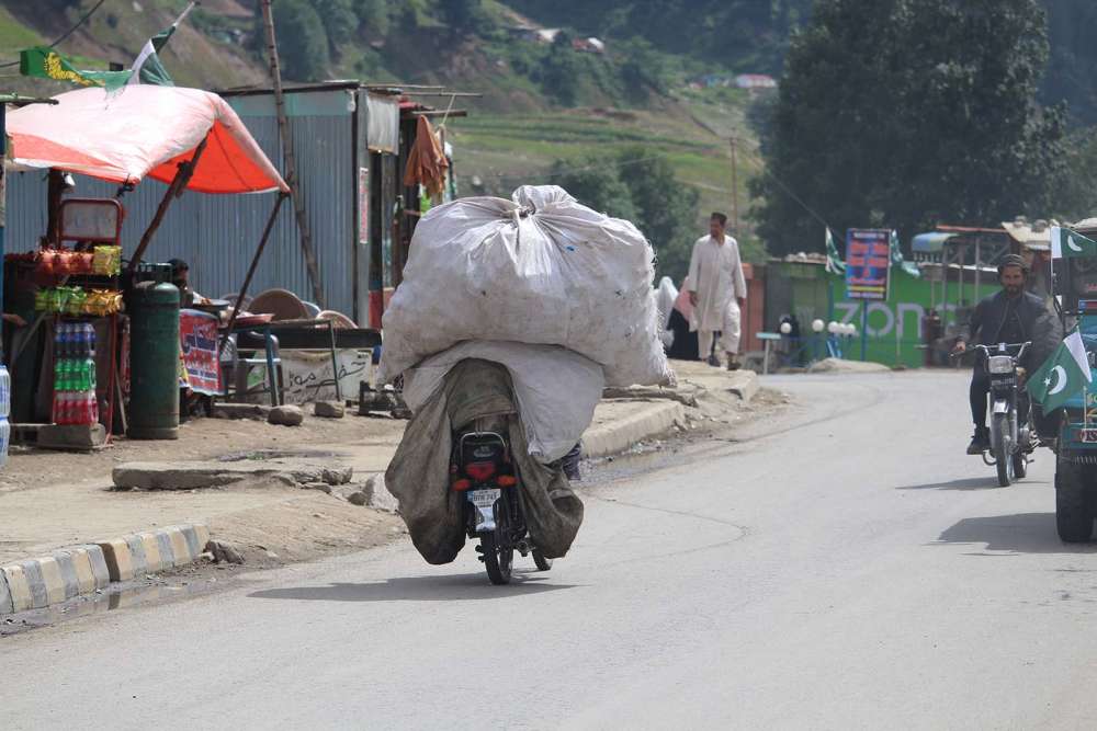 Lungo la strada da Islamabad a Gilgit in Pakistan - blog di viaggi