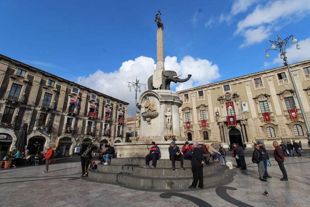 Scopri di più sull'articolo Catania: itinerario di tre giorni a piedi