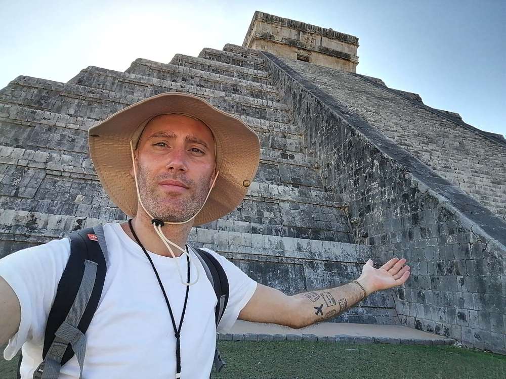 Fabio Sansone in Messico nel sito archeologico di Chichèn Itza - blog di viaggi