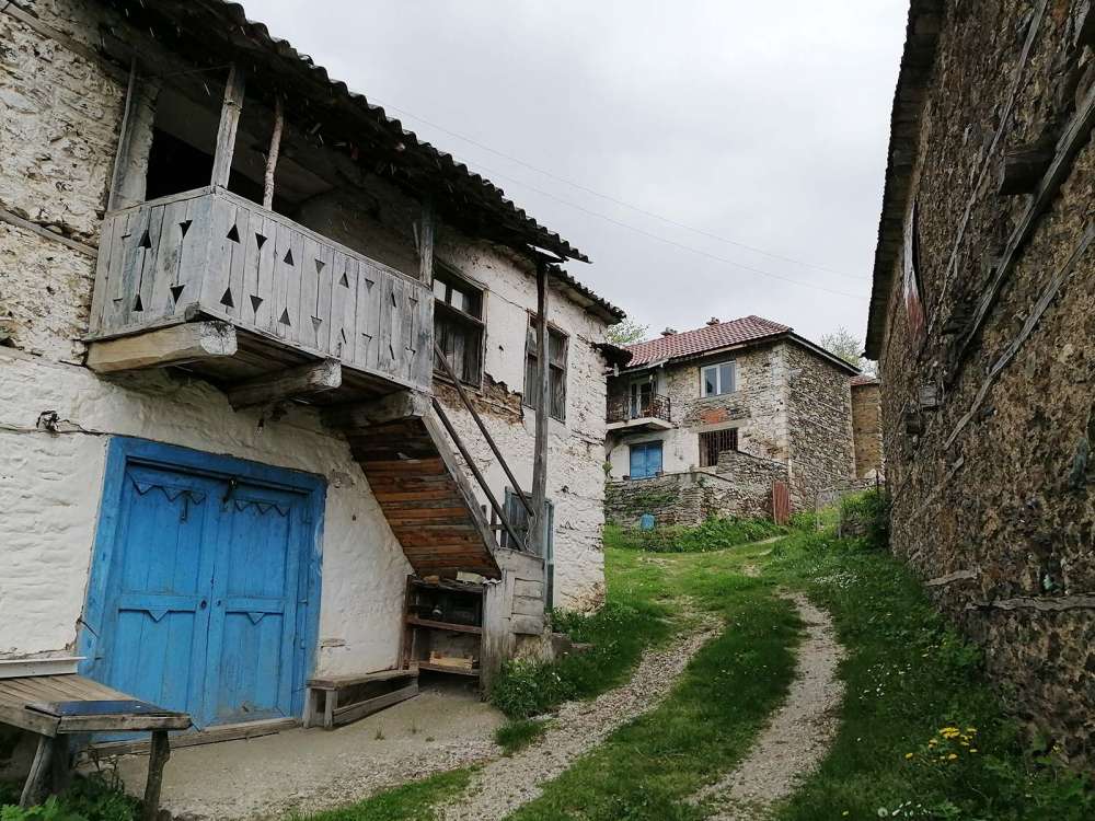 visitare il villaggio di Stružje vicino Prizren in Kosovo - blog di viaggi