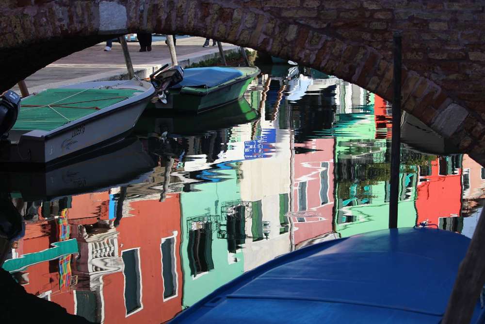 riflessi dei colori di Burano - blog di viaggi